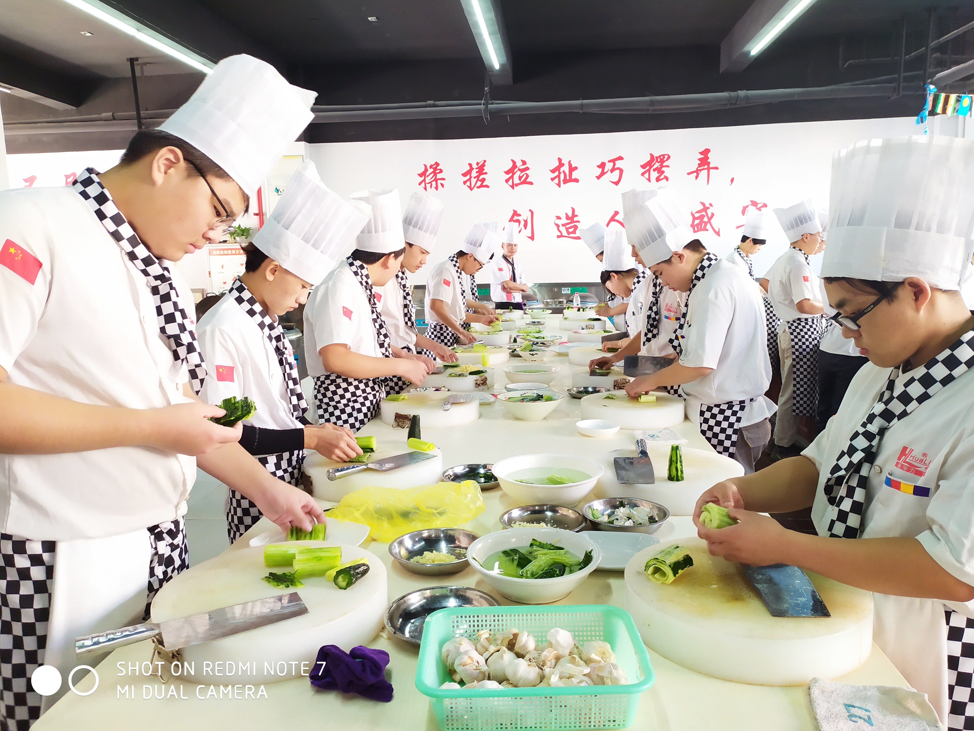 2021告别辛酸打工路，学厨师赢来精彩人生-厨师新闻-山西新东方烹饪学校
